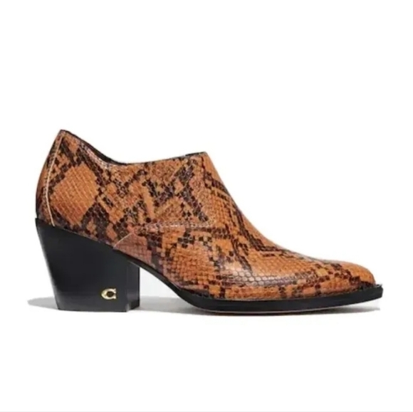 Coach Shoes - Coach Perri PTE Bootie Leather Heel Boot Size 7 C FG4194